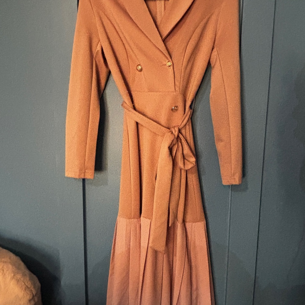 Elegant Pink Women's Dress